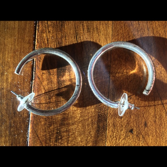 Loop ear rings - Picture 4 of 6